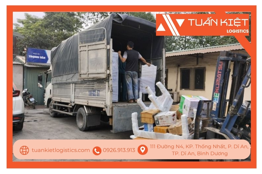 Bảng giá dịch vụ chuyển nhà quận Tân Bình mới nhất Bảng giá dịch vụ chuyển nhà quận Tân Bình mới nhất