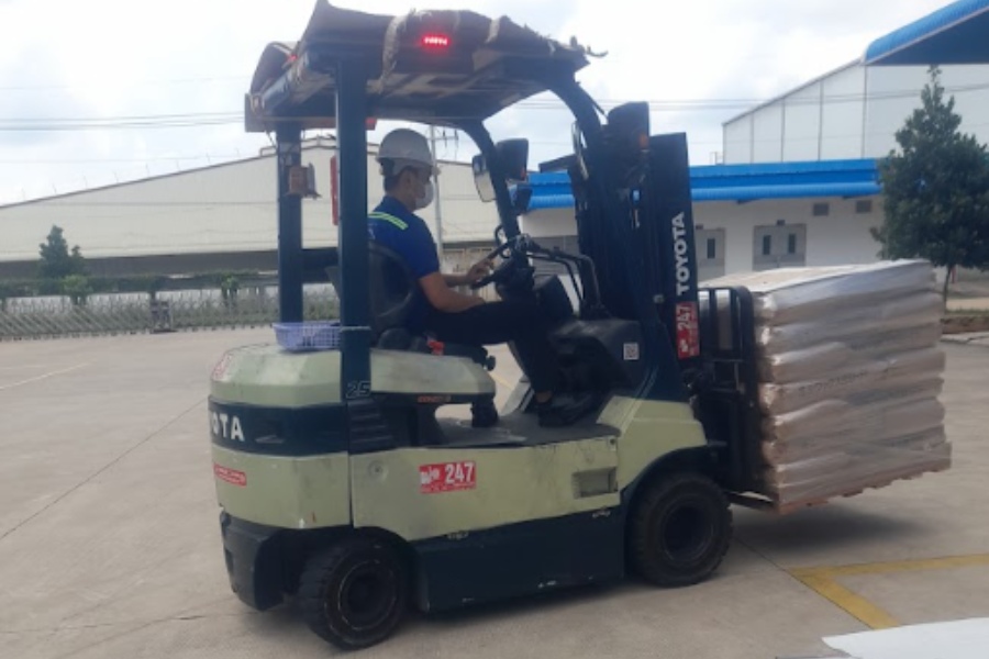 Chành xe chuyển hàng từ Bình Dương đi Vĩnh Long